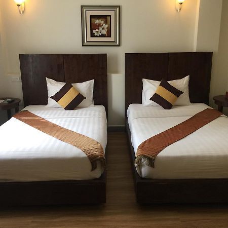 Hotel Nataya Sihanoukville Buitenkant foto