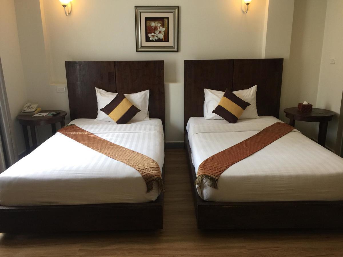 Hotel Nataya Sihanoukville Buitenkant foto